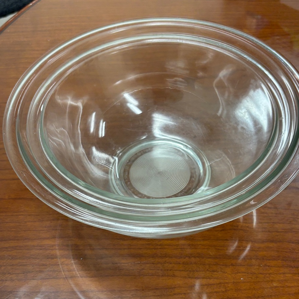Pyrex Clear Glass Mixing Bowl